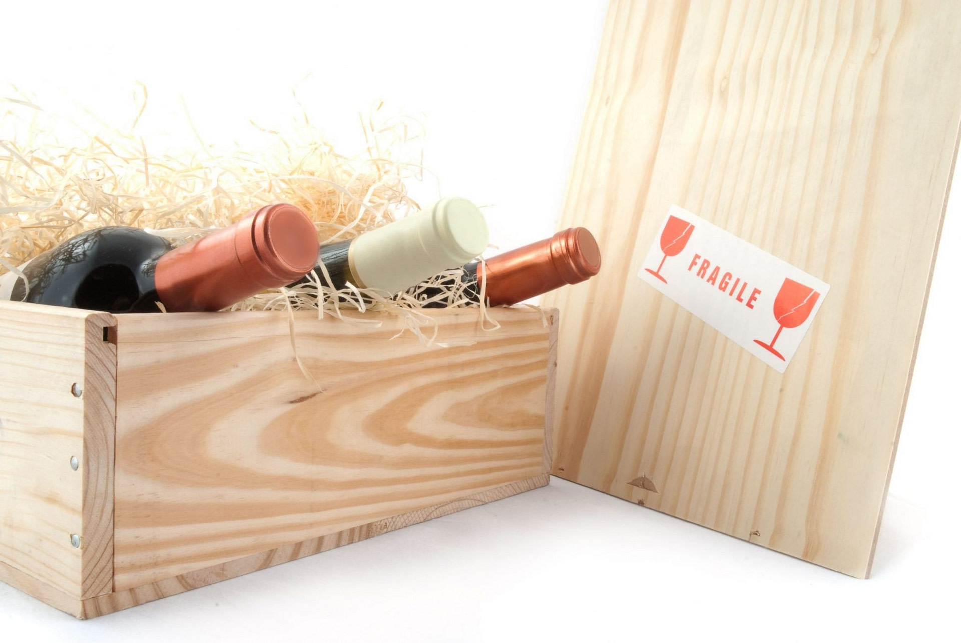 8 Tips For Safely Packing Wine Glasses And Bottles American Mover